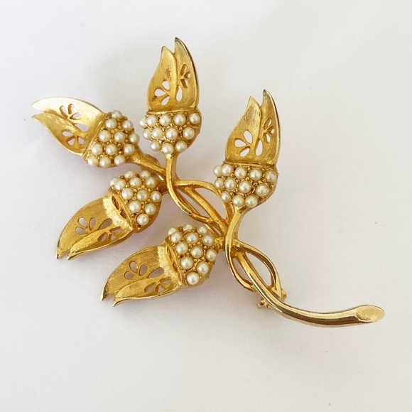 Vintage Weiss gold seed pearl thistle brooch - Picture 5 of 7
